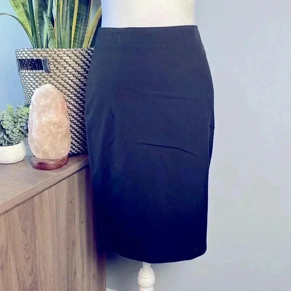 Zara Black High Waist Pencil Skirt Excellent Condition! - Picture 2 of 4